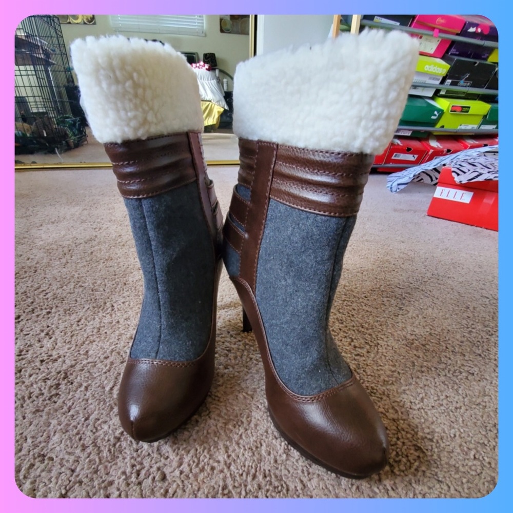 ELLE Booties - Picture 5 of 8